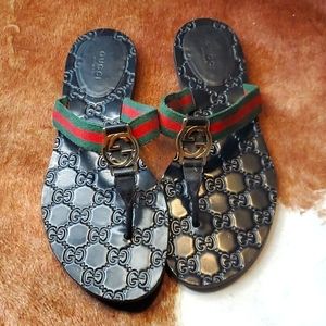 Gucci women's thong sandals